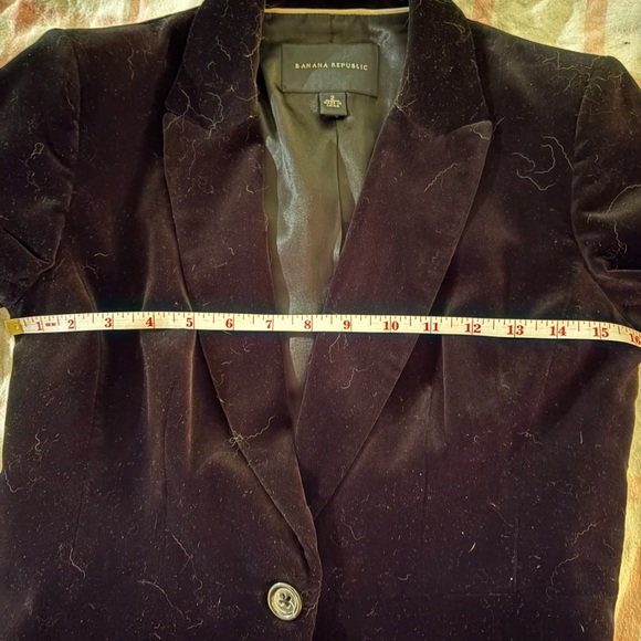 Banana Republic Black Velvet Blazer Elegant Tailored. Women’s size 2. - Picture 5 of 6